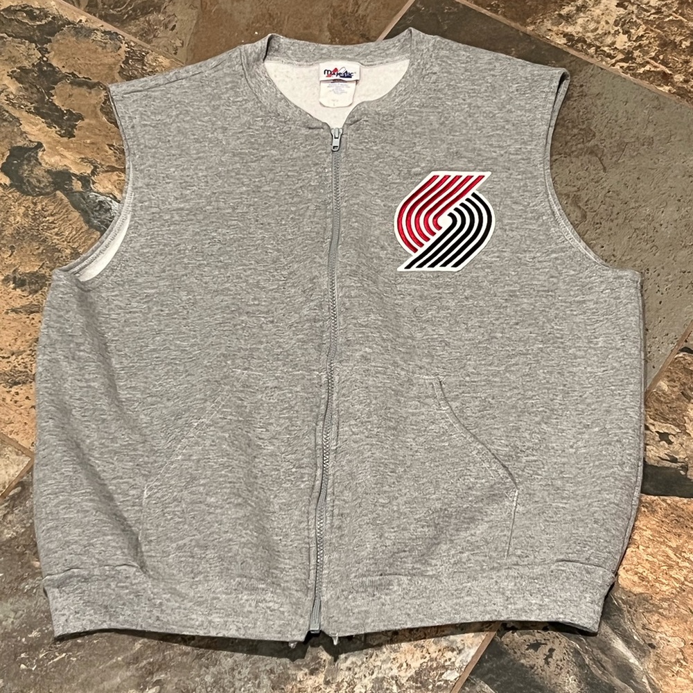 VINTAGE Portland Trail Blazers Patch Majestic Vest Size Large Made In USA
